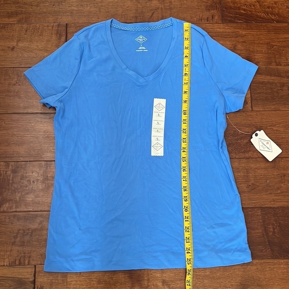 St. John's Bay Womens V Neck
Short Sleeve Tee Shirt Size L - Picture 6 of 8